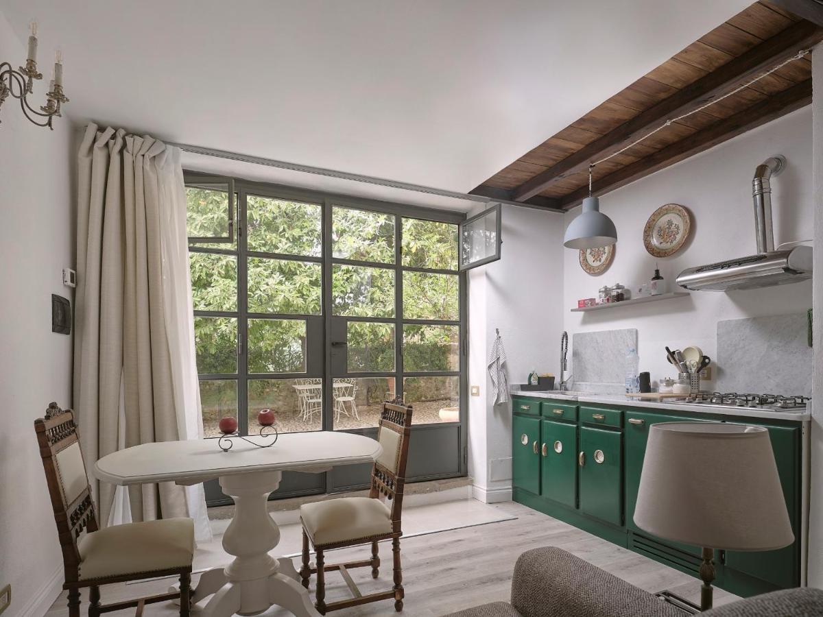 Agriturismo Castello Santa Margherita Cori Екстер'єр фото
