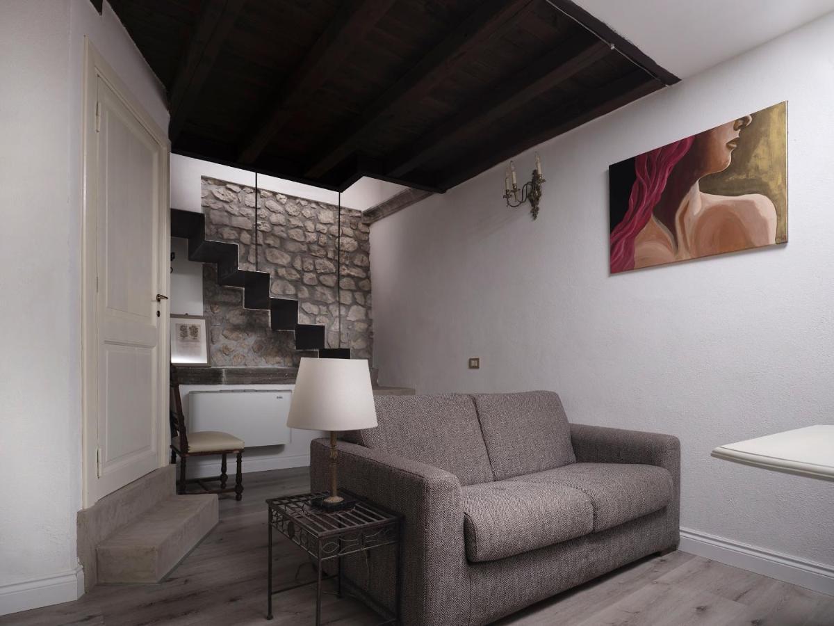 Agriturismo Castello Santa Margherita Cori Екстер'єр фото