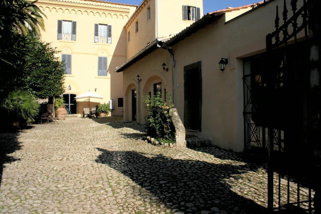 Agriturismo Castello Santa Margherita Cori Екстер'єр фото
